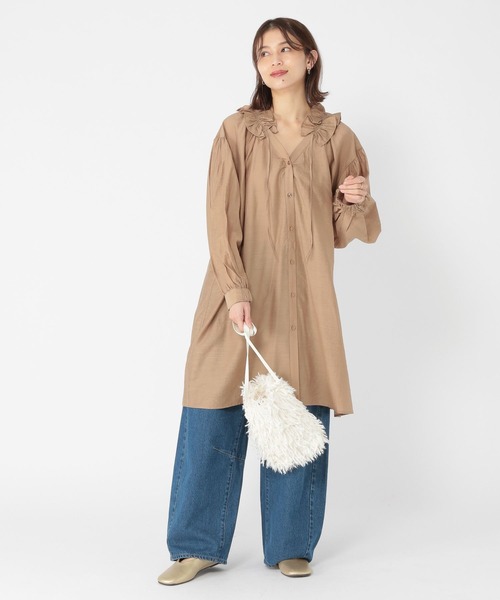 studio CLIP（スタディオクリップ）の「フリルカラーチュニック丈ワンピース（ワンピース・レディース・ネイビー/モカ・FREE）」の8枚目の写真