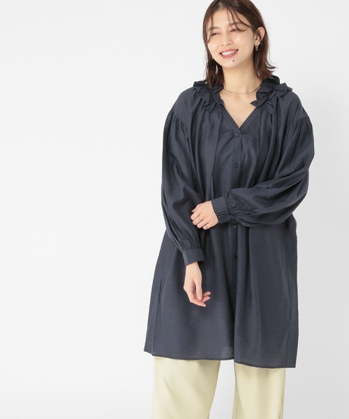 studio CLIP（スタディオクリップ）の「フリルカラーチュニック丈ワンピース（ワンピース・レディース・ネイビー/モカ・FREE）」の10枚目の写真