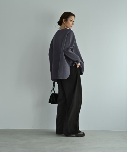 STYLE DELI(スタイルデリ)の「【BLK001】サイドスリットオーバーサイズニット(ニット/セーター・レディース・ベージュ/ブラック/グレー・FREE)」の13枚目の写真