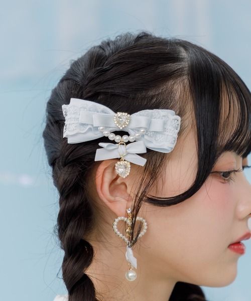 ROJITA（ロジータ）の「ギャザーレースレイヤードクリップセット（バレッタ/ヘアクリップ・レディース・ブラック/ブルー/ホワイト/ピンク・FREE）」の3枚目の写真