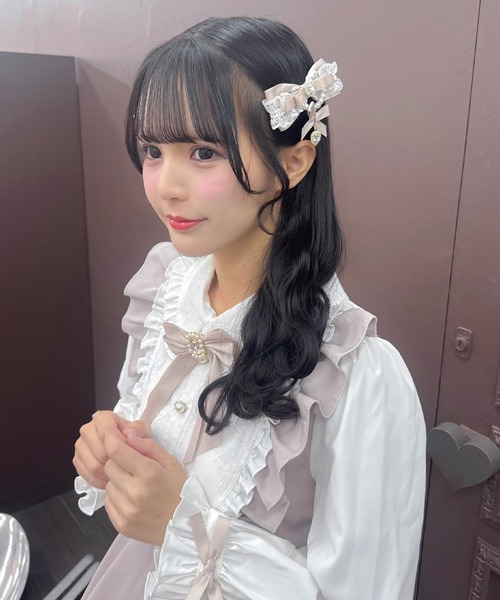 ROJITA（ロジータ）の「ギャザーレースレイヤードクリップセット（バレッタ/ヘアクリップ・レディース・ブラック/ブルー/ホワイト/ピンク・FREE）」の10枚目の写真