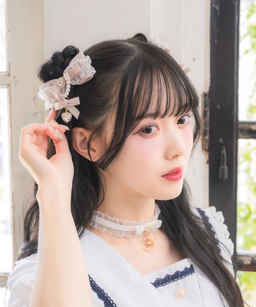 ROJITA（ロジータ）の「ギャザーレースレイヤードクリップセット（バレッタ/ヘアクリップ・レディース・ブラック/ブルー/ホワイト/ピンク・FREE）」の19枚目の写真