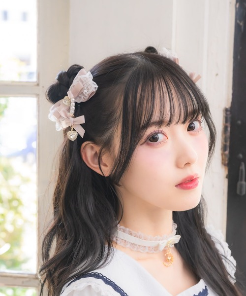 ROJITA（ロジータ）の「ギャザーレースレイヤードクリップセット（バレッタ/ヘアクリップ・レディース・ブラック/ブルー/ホワイト/ピンク・FREE）」の18枚目の写真