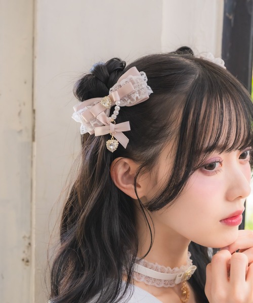 ROJITA（ロジータ）の「ギャザーレースレイヤードクリップセット（バレッタ/ヘアクリップ・レディース・ブラック/ブルー/ホワイト/ピンク・FREE）」の17枚目の写真