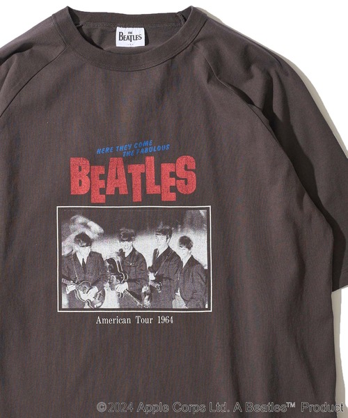TETE HOMME（テットオム）の「【THE BEATLES/ザ ビートルズ】ツアーフォトプリントラグランスリーブTシャツ/バックプリント（Tシャツ/カットソー・レディース・ダークグレー/オフホワイト/ホワイト/ホワイト系1・MEDIUM/LARGE/X-LARGE）」の10枚目の写真