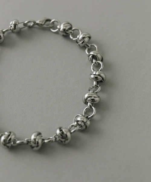 SMELLY（スメリー）の「ステンレスデザインボリュームブレスレット（ブレスレット・メンズ・シルバー・-）」の3枚目の写真