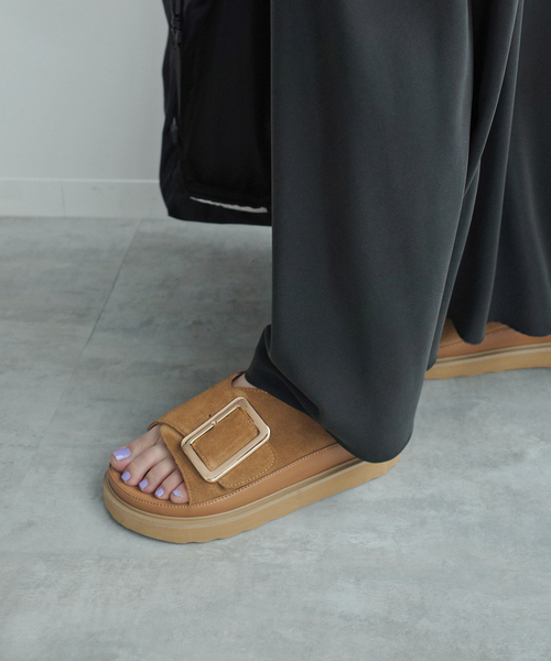 MOHI（モヒ）の「MOHI/モヒ SLOBE別注 バックルサンダル GU1-24024-2-AF（サンダル・レディース・キャメル・36/37/38）」の19枚目の写真