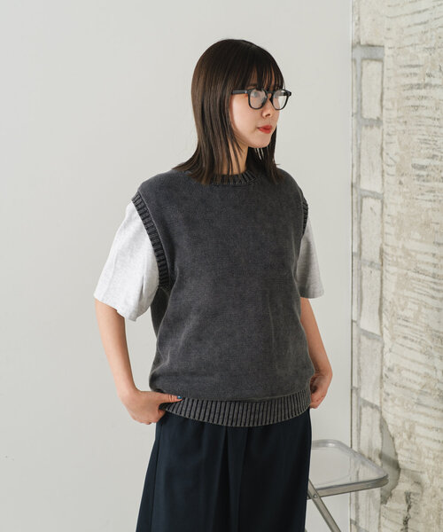 WHIMSIC（ウィムジック）の「*【WHIMSIC】サンフェードニットベスト（ベスト・レディース・チャコールグレー/ベージュ・FREE）」の3枚目の写真