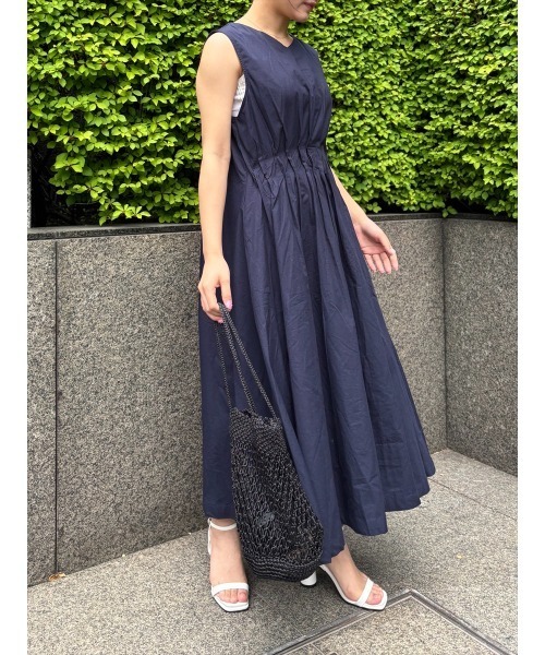 Day and Grade（デイアンドグレイド）の「綿ブロードタックノースリOP（ワンピース・レディース・ネイビー/ブラック・FREE）」の10枚目の写真