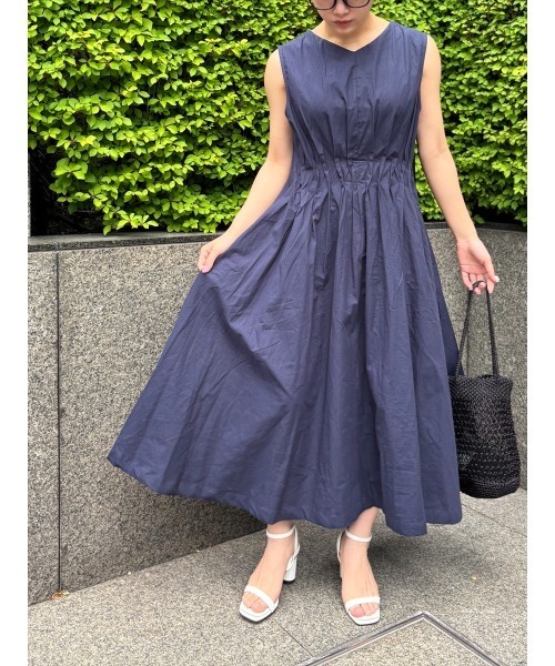 Day and Grade（デイアンドグレイド）の「綿ブロードタックノースリOP（ワンピース・レディース・ネイビー/ブラック・FREE）」の9枚目の写真