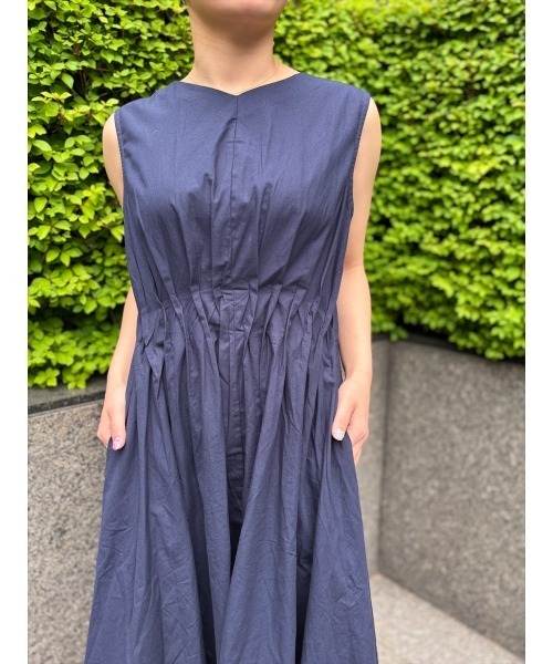 Day and Grade（デイアンドグレイド）の「綿ブロードタックノースリOP（ワンピース・レディース・ネイビー/ブラック・FREE）」の13枚目の写真