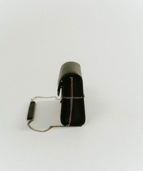 Knuth Marf（クヌースマーフ）の「Knuth Marf metal chain deformed bag（ショルダーバッグ・レディース・ブラック・FREE）」の6枚目の写真