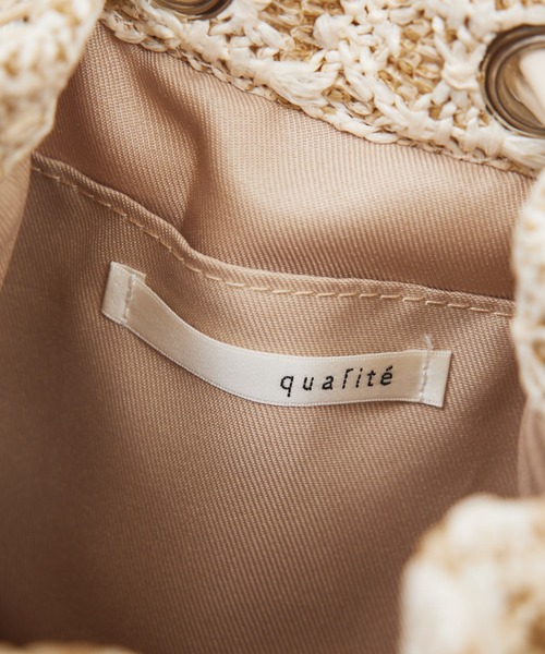 qualite（カリテ）の「タッセル巾着バック（ショルダーバッグ・レディース・ゴールド/ブラック/オフホワイト・フリー）」の11枚目の写真