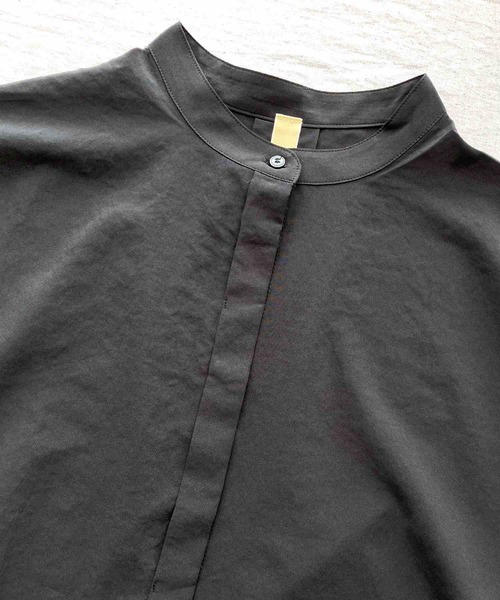 Q（キュー）の「スパンローンルーズワンピース（シャツワンピース・レディース・ブラック/オリーブ・MEDIUM）」の20枚目の写真