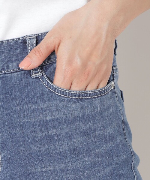 TO BE CHIC(トゥー ビー シック)の「ストレッチ デニムパンツ(デニムパンツ・レディース・オフホワイト/ブルー系その他2・40)」の8枚目の写真