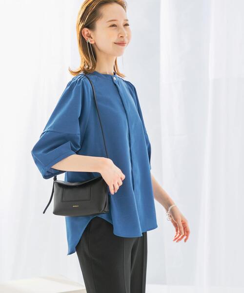 URBAN RESEARCH ROSSO WOMEN(アーバンリサーチ ロッソ)の「UVカットウォッシャブルリネン混シャツブラウス(シャツ/ブラウス・レディース・グリーン/イエロー/インディゴブルー/オフホワイト・FREE)」の9枚目の写真