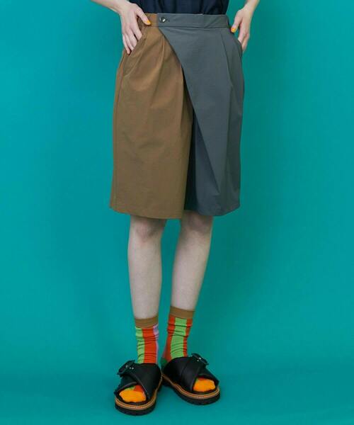 FRAPBOIS(フラボア)の「トーンハーフ パンツ(その他パンツ・レディース・ベージュ系その他/ブルー系その他・1/2)」の1枚目の写真