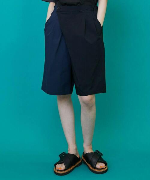 FRAPBOIS(フラボア)の「トーンハーフ パンツ(その他パンツ・レディース・ベージュ系その他/ブルー系その他・1/2)」の2枚目の写真