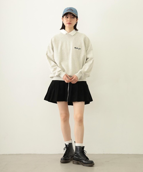 MILKFED.（ミルクフェド）の「ICING LOGO WIDE CREW SWEAT TOP（スウェット・レディース・オートミール/チャコール/ネイビー・M/L）」の6枚目の写真