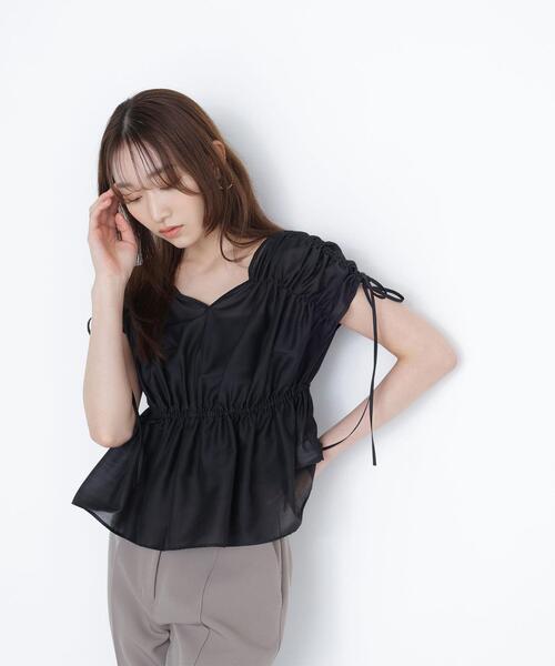 NATURAL BEAUTY BASIC（ナチュラルビューティーベーシック）の「◇【Oggi掲載】シアードロストギャザーブラウス（シャツ/ブラウス・レディース・オフホワイト/ブラック/ワイン・SMALL/MEDIUM）」の20枚目の写真