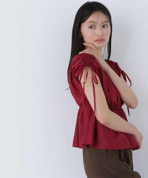 NATURAL BEAUTY BASIC（ナチュラルビューティーベーシック）の「◇【Oggi掲載】シアードロストギャザーブラウス（シャツ/ブラウス・レディース・オフホワイト/ブラック/ワイン・SMALL/MEDIUM）」の21枚目の写真