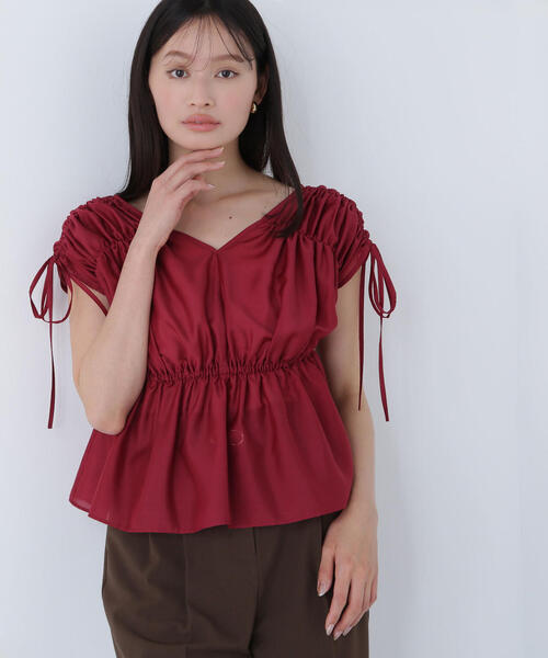 NATURAL BEAUTY BASIC（ナチュラルビューティーベーシック）の「◇【Oggi掲載】シアードロストギャザーブラウス（シャツ/ブラウス・レディース・オフホワイト/ブラック/ワイン・SMALL/MEDIUM）」の3枚目の写真