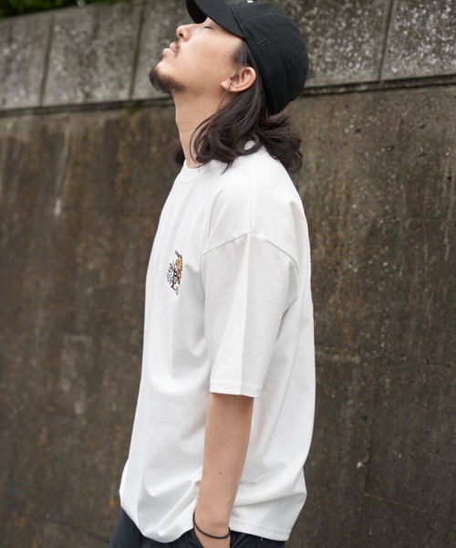 NO NEED(ノーニード)の「TIGER刺繍Tシャツ(Tシャツ/カットソー・メンズ・チャコール/ホワイト/ブルー・L/M/LL)」の16枚目の写真