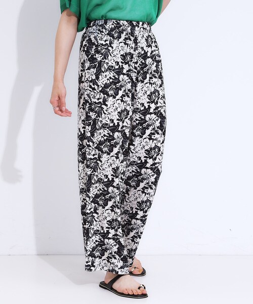 SHOO・LA・RUE(シューラルー)の「【S-LL/ひんやり/選べる2柄】大人のリラックスコーデに プリント柄パンツ(その他パンツ・レディース・チャコールグレー/ネイビー/ブラウン系7/ブラック系6・04/01/02/03)」の19枚目の写真