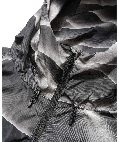 F.C.Real Bristol(エフシーレアルブリストル)の「DESERT PRACTICE JACKET(ナイロンジャケット・メンズ・ブラック/ベージュ・SMALL/MEDIUM/LARGE/X-LARGE/XX-LARGE)」の10枚目の写真