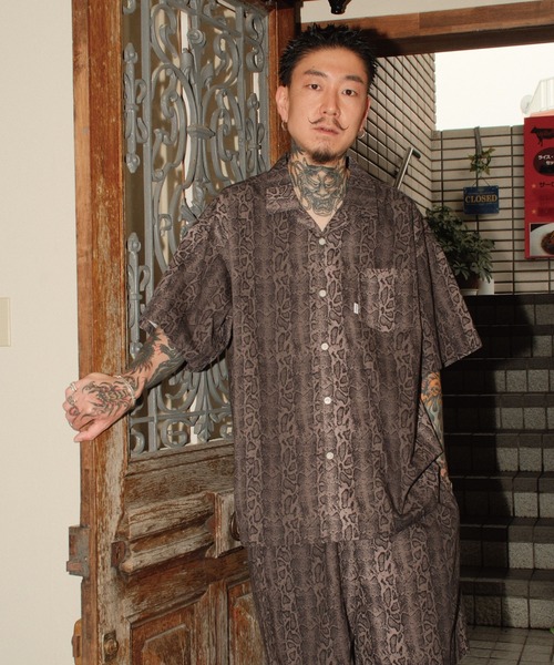 KEBOZ（ケボズ）の「PYTHON SHIRTS（シャツ/ブラウス・メンズ・チャコール/ブルー・M/L/2XL/XL）」の2枚目の写真
