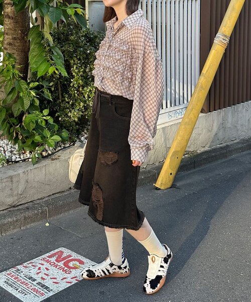 CIAOPANIC(チャオパニック)の「オーバーダイダメージハーフデニムパンツ(その他パンツ・レディース・ブラウン/ベージュ・ONE SIZE)」の9枚目の写真