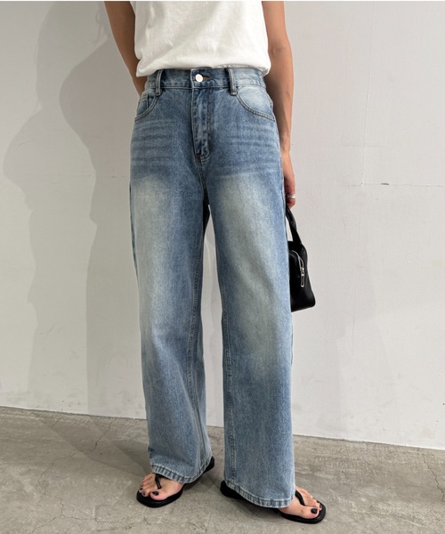 ISOOK（アイスー）の「ウォッシュワイドデニムパンツ(chiica select) / ハイウエスト ヴィンテージ風 古着風 色褪せ加工 ストレート フルレングス 水色 ライトブルー（デニムパンツ・レディース・ライトブルー・S/L/M）」の19枚目の写真