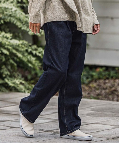 CAMBIO(カンビオ)の「mp13923-Wide Straight Line Tuck Denim Pants デニムパンツ(デニムパンツ・メンズ・ブラック/インディゴブルー/ブルー/ノンウォッシュ・M/L)」の6枚目の写真