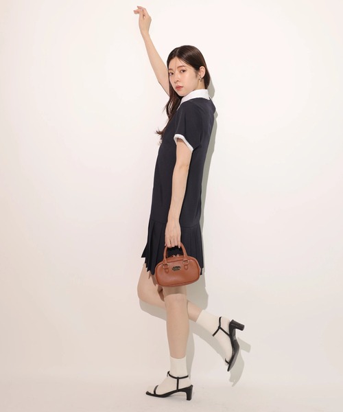 Rirandture(リランドチュール)の「レースポロカラーミニワンピース(ワンピース・レディース・ネイビー/ベージュ・2/1)」の18枚目の写真
