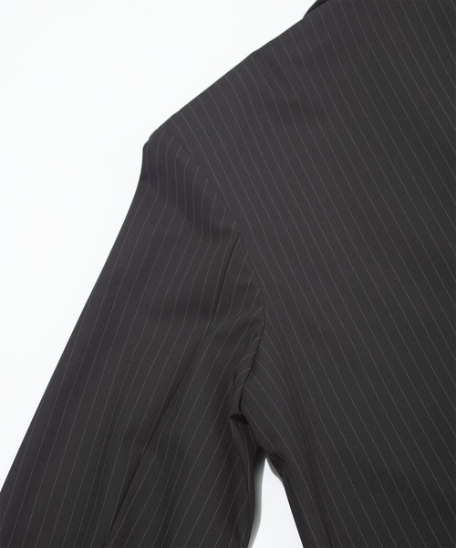 F/CE. （エフシーイー）の「F/CE. WATERPROOF POWER SHOULDER BLAZER / エフシーイー  ウォータープルーフ パワーショルダーブレザー（テーラードジャケット・メンズ・ストライプ/グレー/ブラック・SMALL/MEDIUM/LARGE）」の5枚目の写真