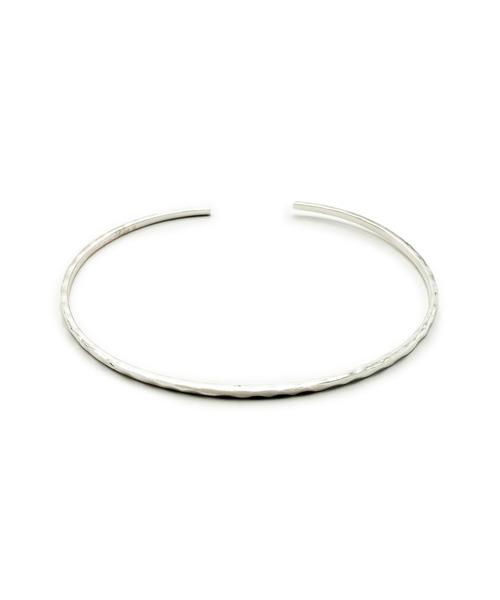 THEATER（シアター）の「THEATER シアター リングデザインクリッカーシルバーバングル 4mm 直径60mm（バングル/リストバンド・レディース・シルバー・FREE）」の2枚目の写真