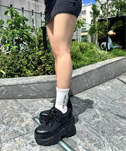 R&E（アールアンドイー）の「【R&E】＜2way＞厚底ラバーソールリボンチャーム付きニットコンビスニーカー（スニーカー・レディース・ホワイト/ブラック・S/M/L/LL）」の17枚目の写真