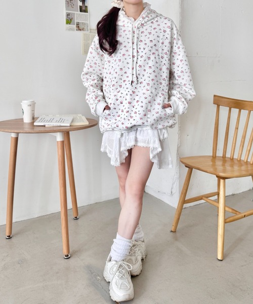 セール】小花柄フーディートップス（スウェット）｜SOLLON.（ソルロン