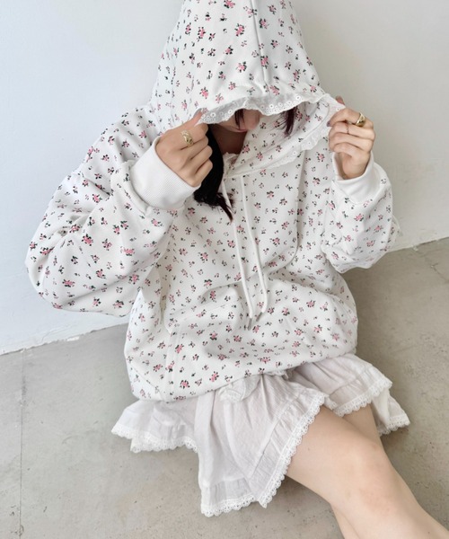 セール】小花柄フーディートップス（スウェット）｜SOLLON.（ソルロン