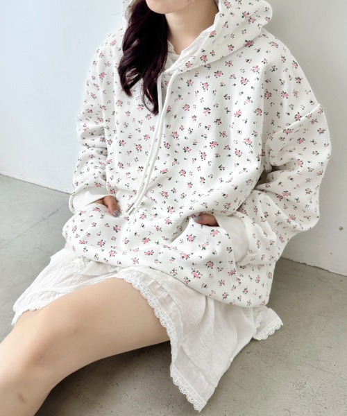 セール】小花柄フーディートップス（スウェット）｜SOLLON.（ソルロン