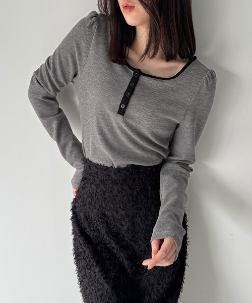 junoah(ジュノア)の「前後2way長袖パフスリーブカットソー(Tシャツ/カットソー・レディース・グレー/アイボリー/ブラック・LARGE/MEDIUM/SMALL)」の10枚目の写真