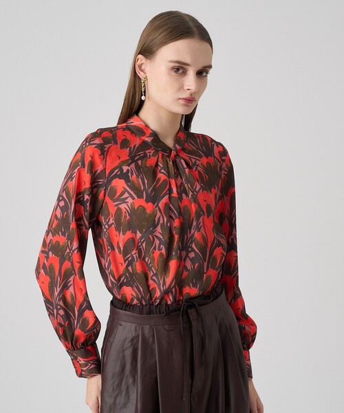 セットアップ対応商品】ペイントフラワープリントスリットネック