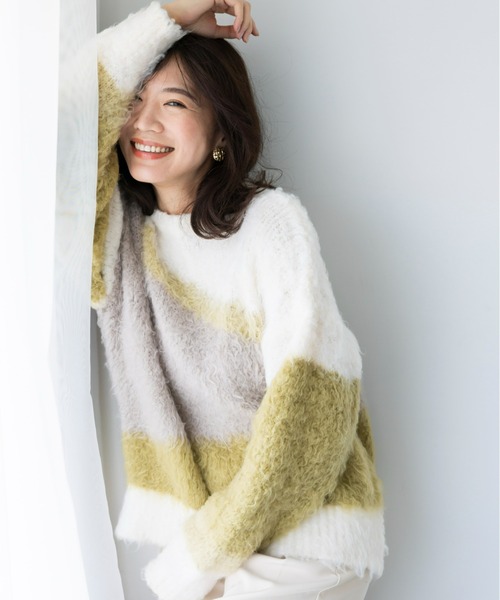 UNDOVE(アンドゥーブ)の「UNDOVE ニュアンス柄もっちりシャギーニット 【配色ニット/波柄/冬ニット/UVカット/もこもこ】(ニット/セーター・レディース・グリーン系その他/ブルー系その他/ブラック系・MEDIUM/LARGE/X-LARGE)」の9枚目の写真