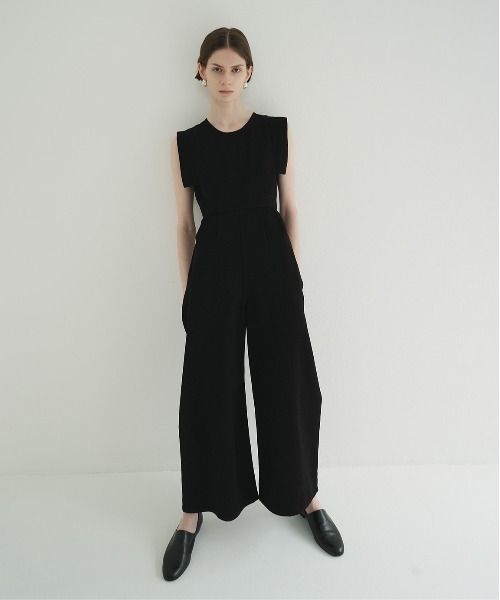 CLANE(クラネ)の「SQUARE SLEEVE DENIM ALL IN ONE(つなぎ/オールインワン・レディース・インディゴブルー/ブラック・0/1/2)」の19枚目の写真