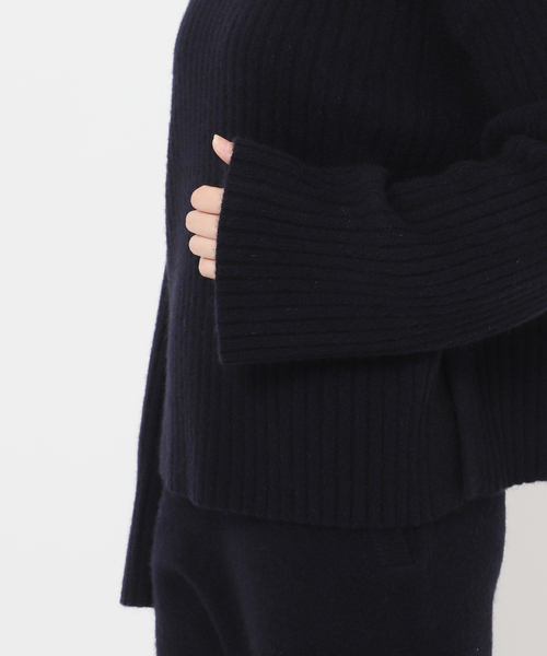 VERMEIL par iena（ヴェルメイユパーイエナ）の「wool yak mix rib Knit プルオーバー（ニット/セーター・レディース・ブラウン/ネイビー・FREE）」の4枚目の写真