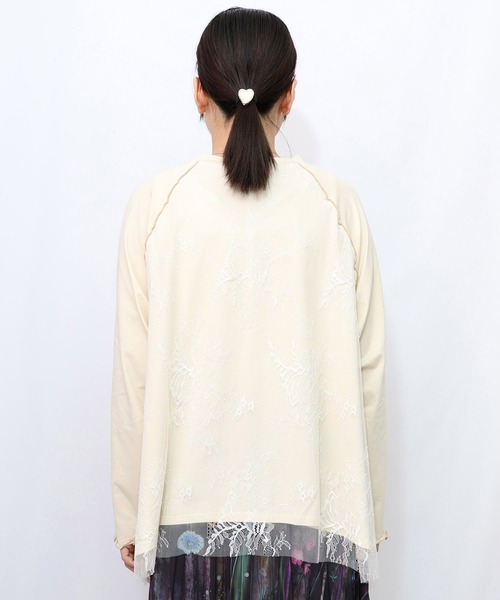 iS ScoLar（イズスカラー）の「553206：花とメリーゴーランド柄レース重ねロンT（Tシャツ/カットソー・レディース・ブラック/アイボリー・M）」の9枚目の写真