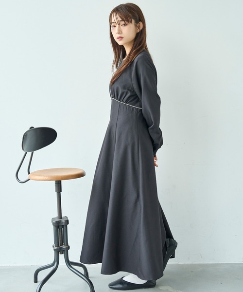mil(ミル)の「配色サテンパイピングワンピース【585130】(ワンピース・レディース・ダークブラウン/ブラック/グレイッシュベージュ・XS/S)」の5枚目の写真
