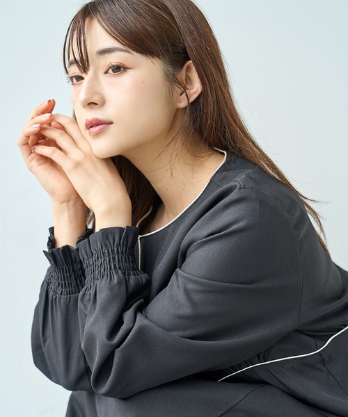 mil(ミル)の「配色サテンパイピングワンピース【585130】(ワンピース・レディース・ダークブラウン/ブラック/グレイッシュベージュ・XS/S)」の7枚目の写真