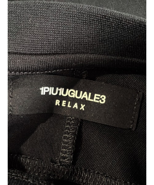 1piu1uguale3 RELAX（ウノピュウノウグァーレトレリラックス）の「1PIU1UGUALE3 RELAX (ウノ ピュ ウノ ウグァーレ トレ リラックス) ダブルロゴライン クルーネック 長袖 Tシャツ 1PRUST25106（Tシャツ/カットソー・メンズ・ホワイト/ブラック・S/M/L/XL/2XL）」の3枚目の写真