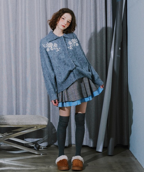 HEIREN(ヘイレーン)の「【HEIREN】モヘアタッチ刺繍入りカーディガン(カーディガン/ボレロ・レディース・ライトパープル/チャコールグレー/アイボリー・FREE)」の22枚目の写真